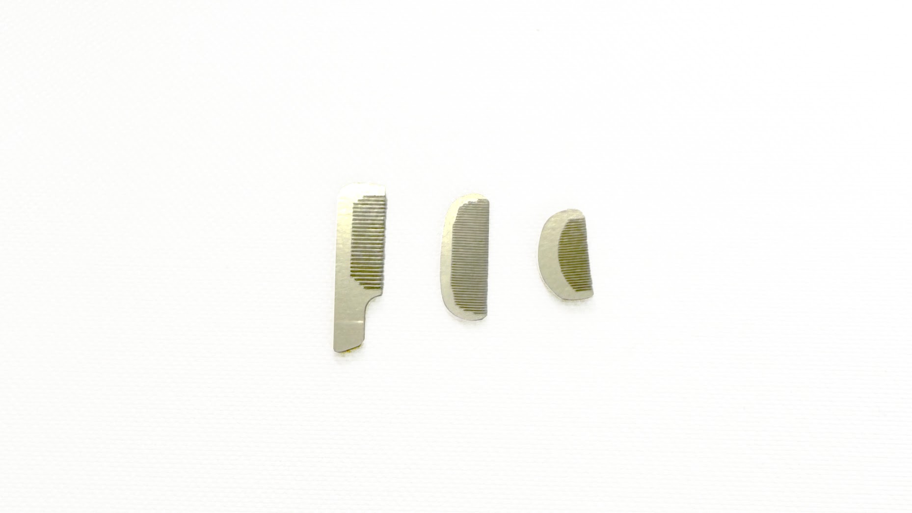 ワイヤー放電加工サンプル製作事例：細やかなつげ櫛を高精度に加工